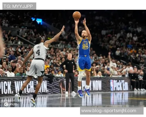 马刺主场战绩出色仅败勇士库里连续两场狂砍46分和49分展现统治力 马刺主场战绩出色仅败勇士库里连续两场狂砍46分和49分展现统治力